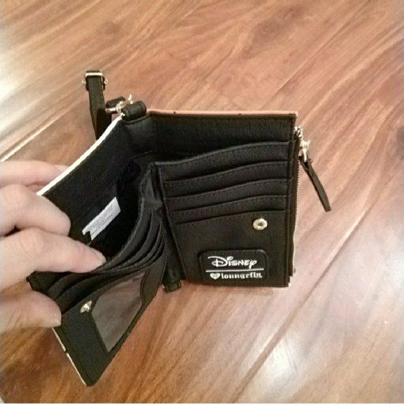 SOLD Big Hero 6 Baymax Cross Body Wallet Bag - Picture 3 of 7